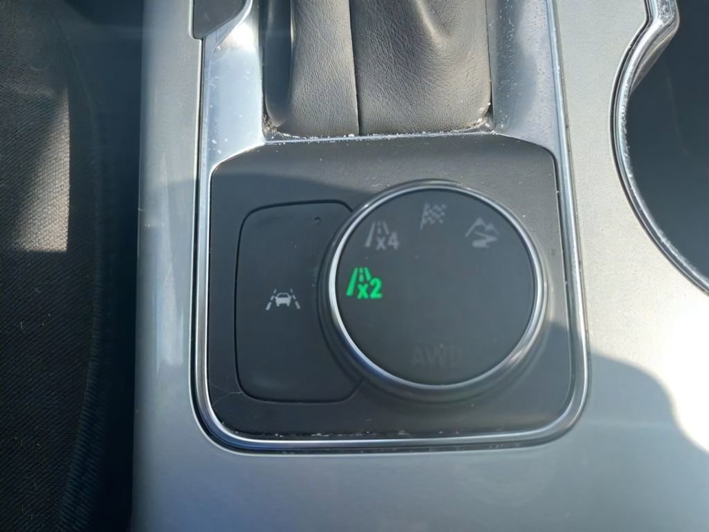 Used 2025 Chevrolet Blazer LT image 31