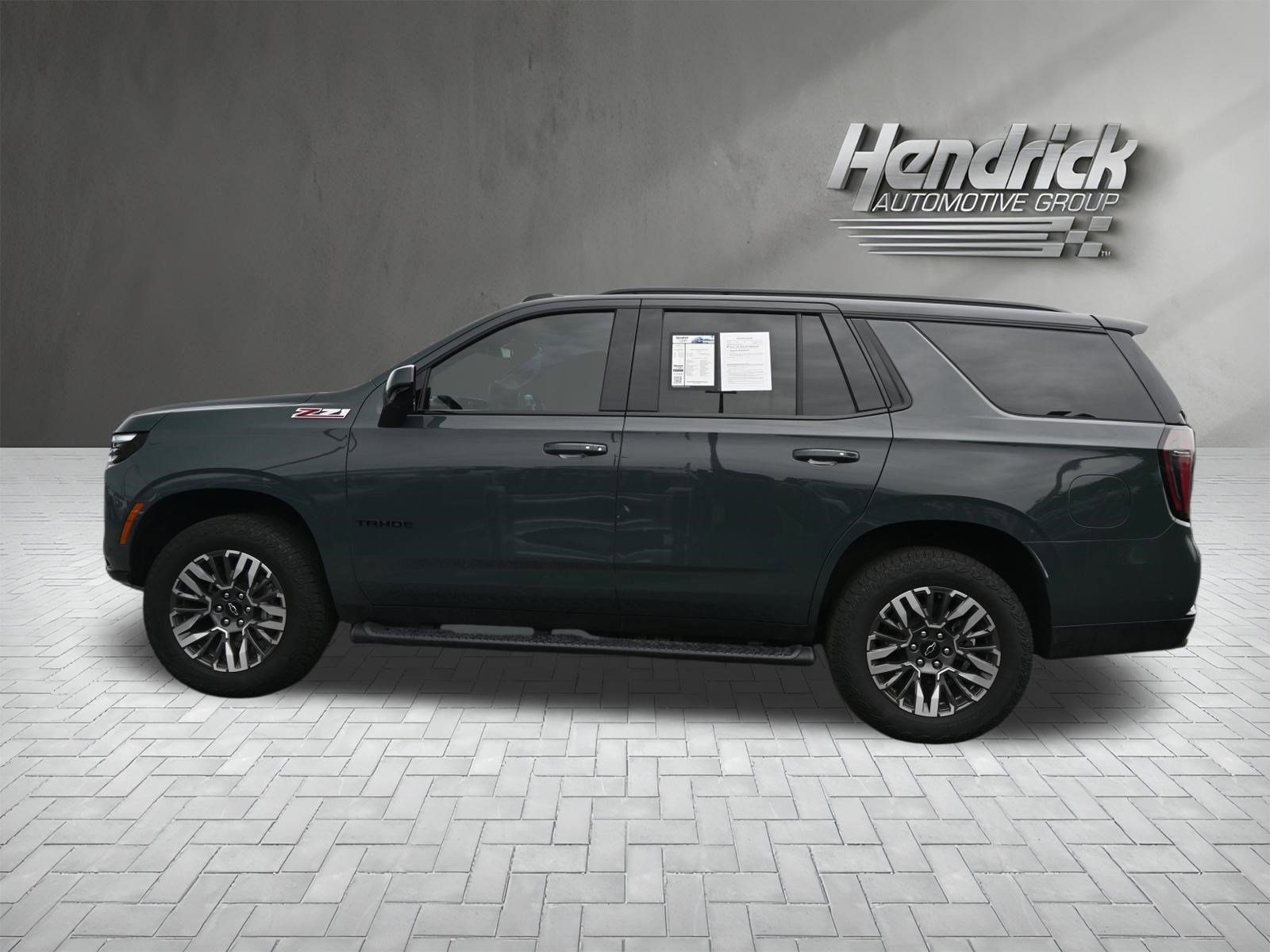 Used 2025 Chevrolet Tahoe Z71 w/ Sun And Tow Package AWD/4WD image 7