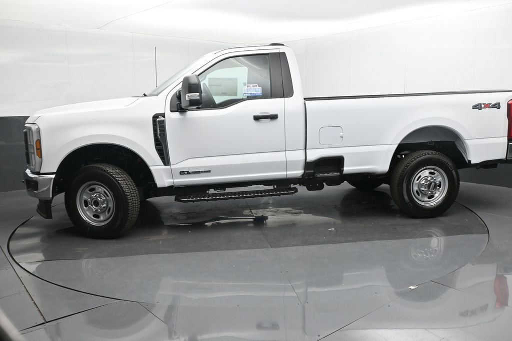 New 2026 Ford F250 XL image 2