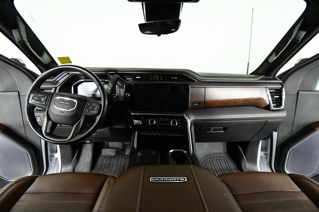 Used 2024 GMC Sierra 3500 Denali Ultimate image 18
