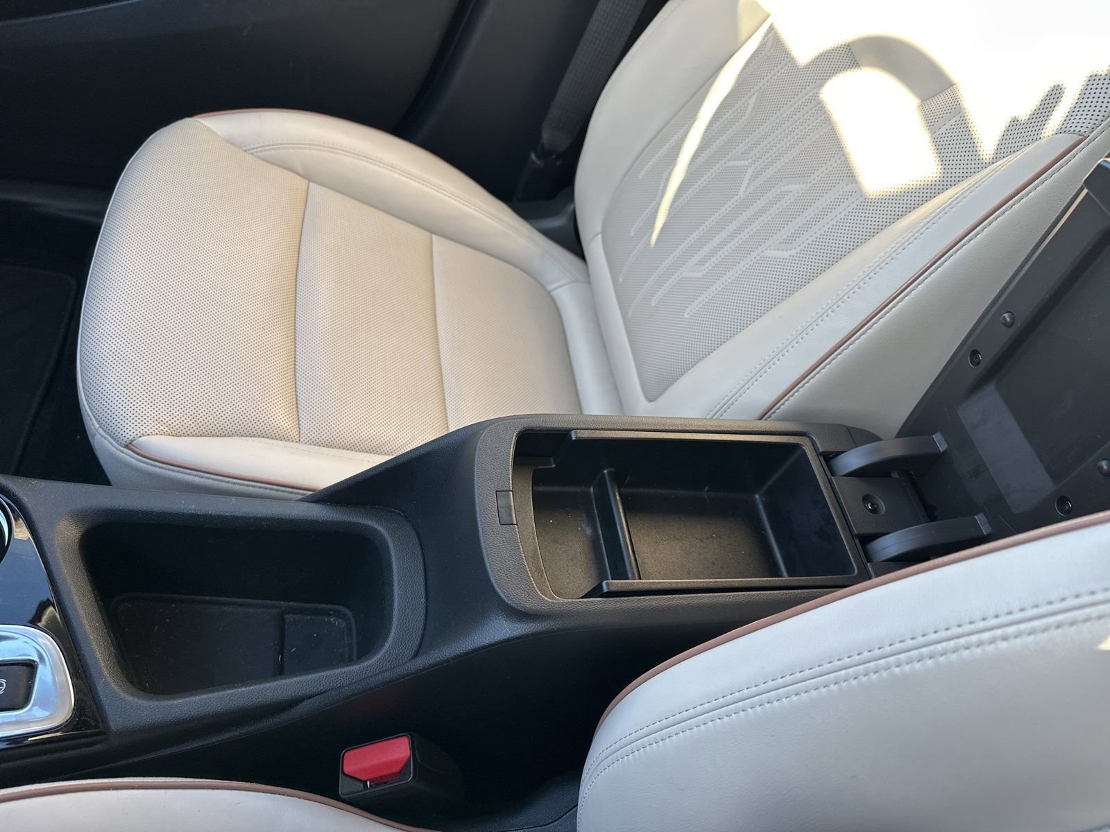 Used 2024 Buick Encore GX Avenir w/ Avenir Convenience Package image 50