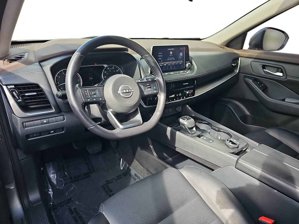 Used 2023 Nissan Rogue SV w/ SV Premium Package AWD/4WD image 16