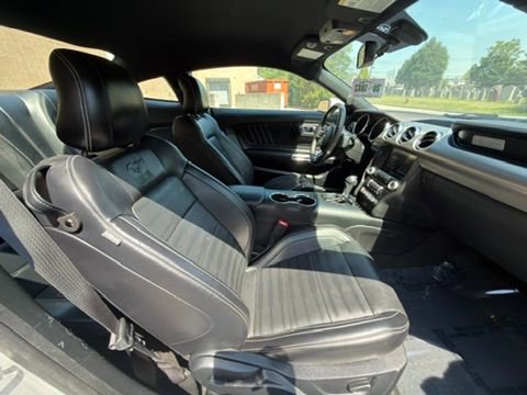 Used 2015 Ford Mustang GT Premium w/ Equipment Group 401A RWD image 26