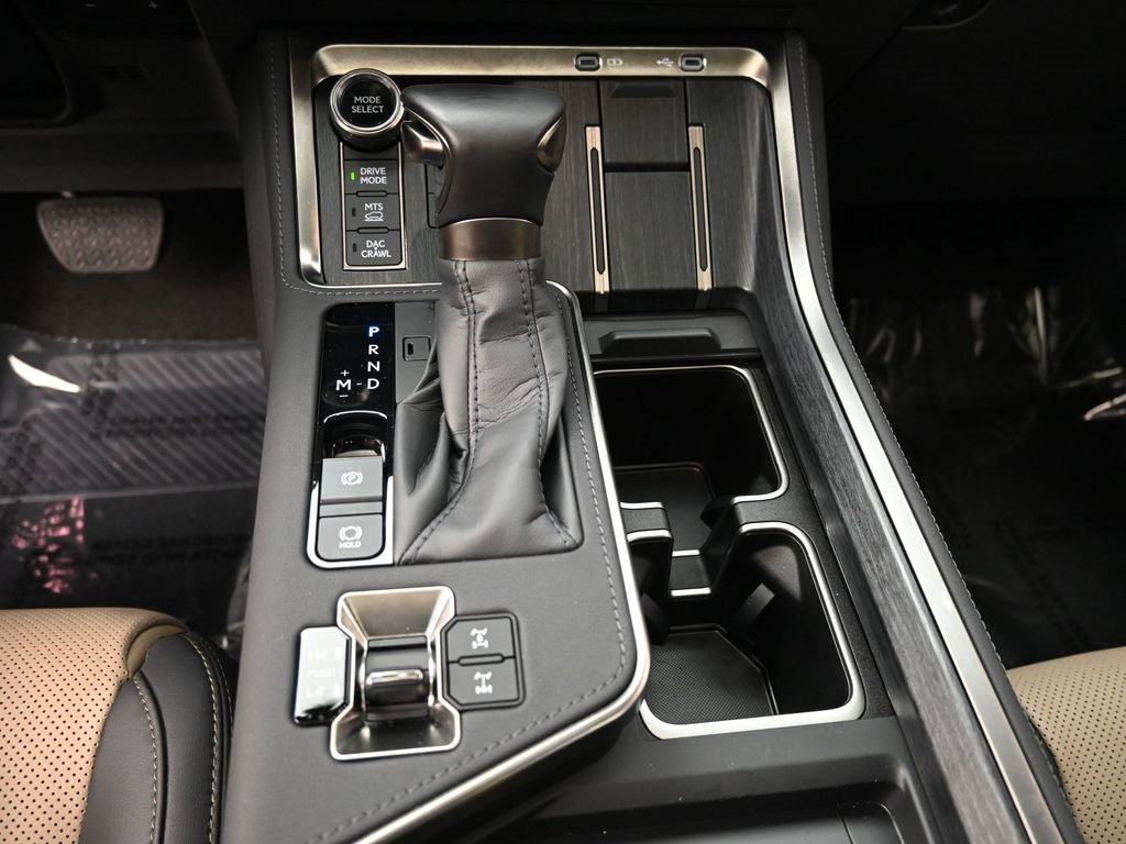 Used 2025 Lexus GX 550 image 21