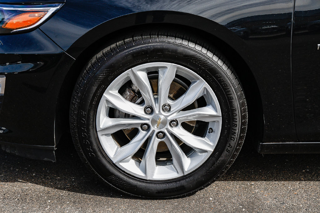 Used 2025 Chevrolet Malibu LT FWD image 15