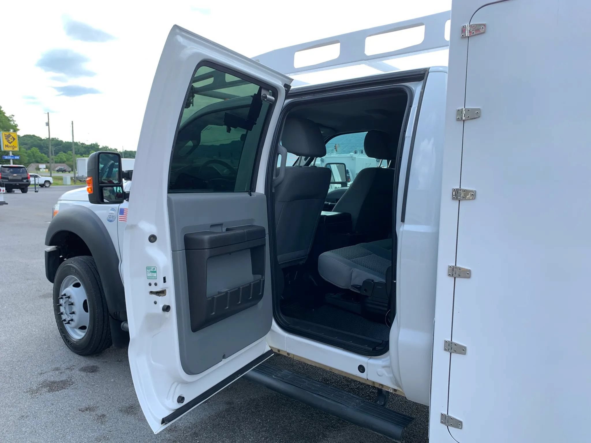 Used 2014 Ford F450 XL w/ Power Equipment Group AWD/4WD image 25
