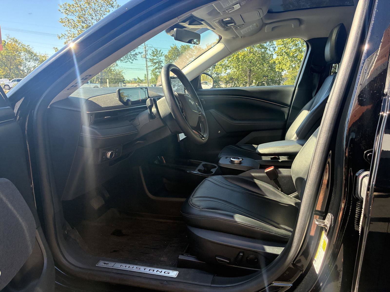 Used 2021 Ford Mustang Mach-E Premium RWD image 19