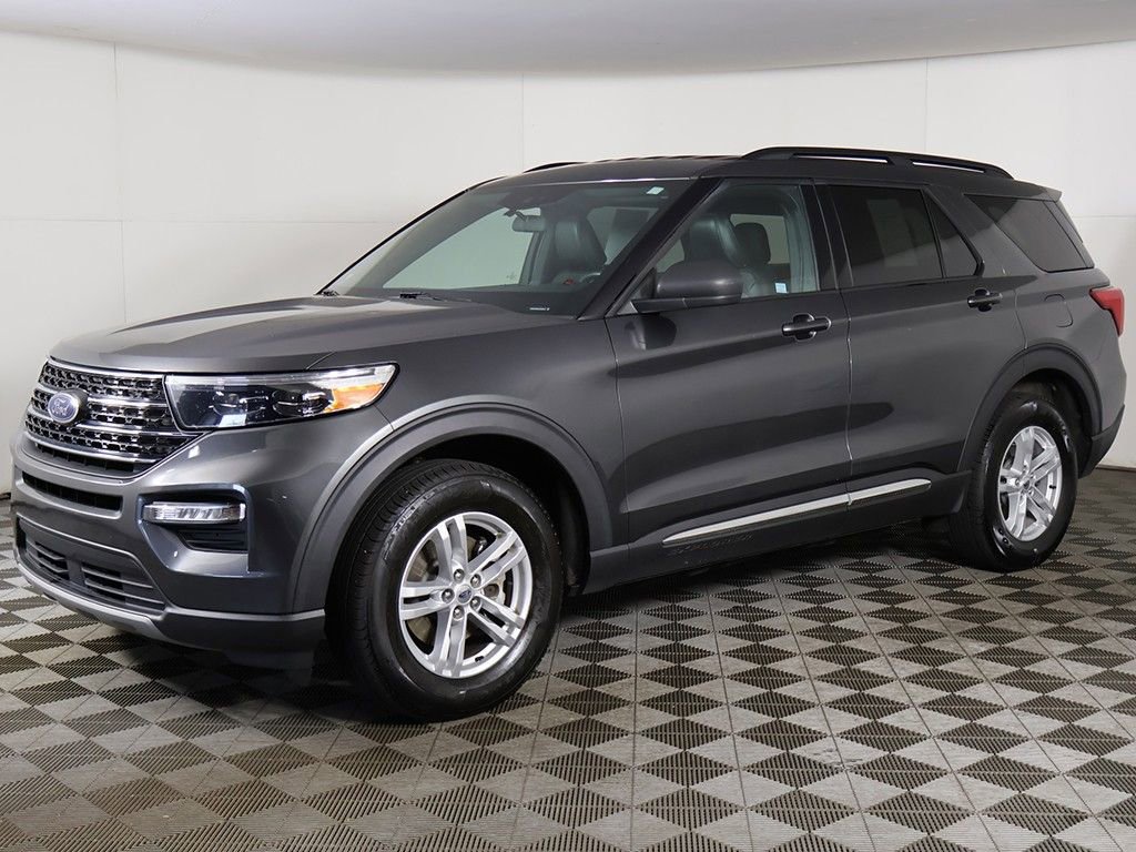 Used 2020 Ford Explorer XLT w/ Equipment Group 202A AWD/4WD image 7