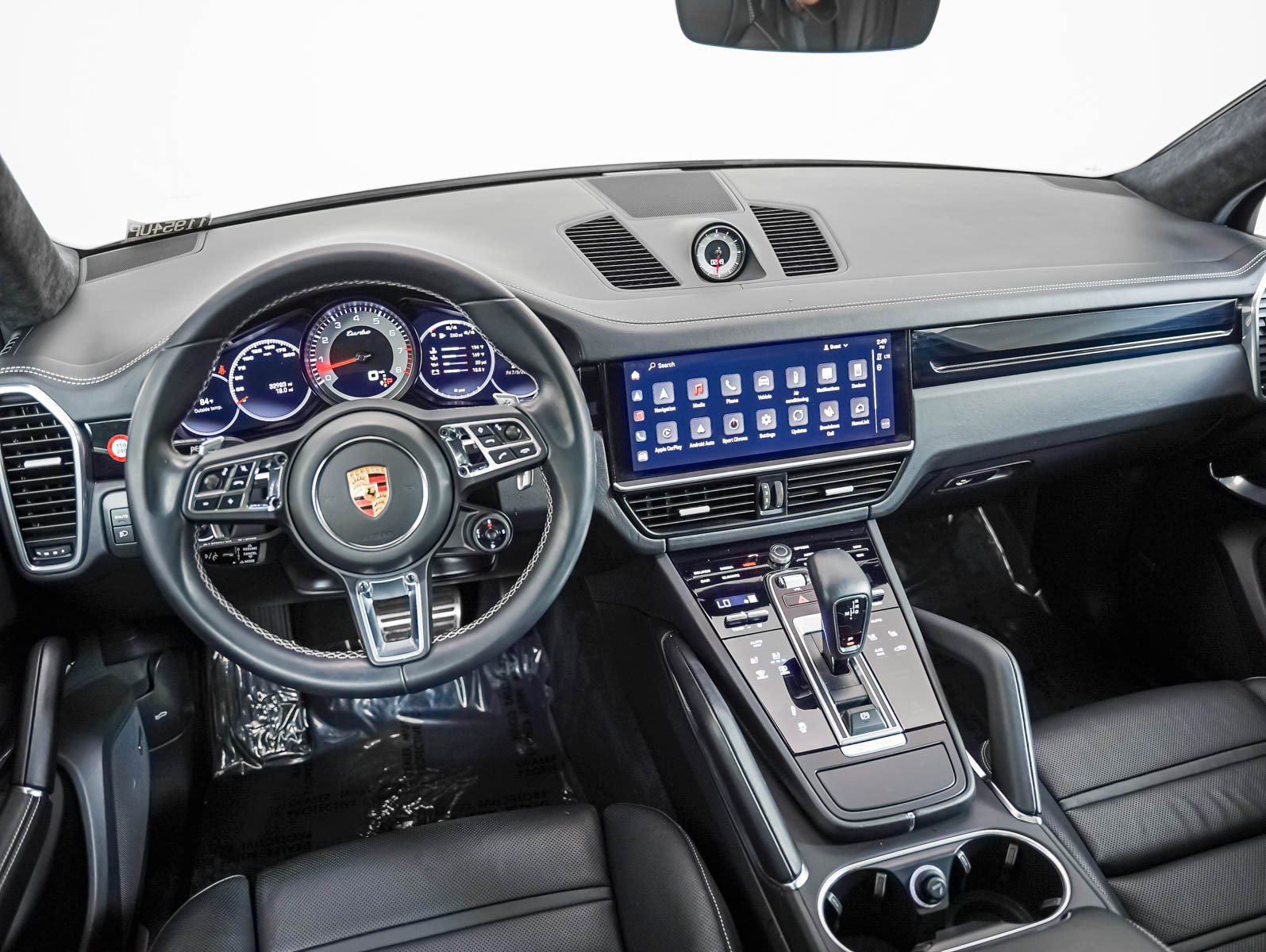 Certified 2023 Porsche Cayenne Turbo AWD/4WD image 19