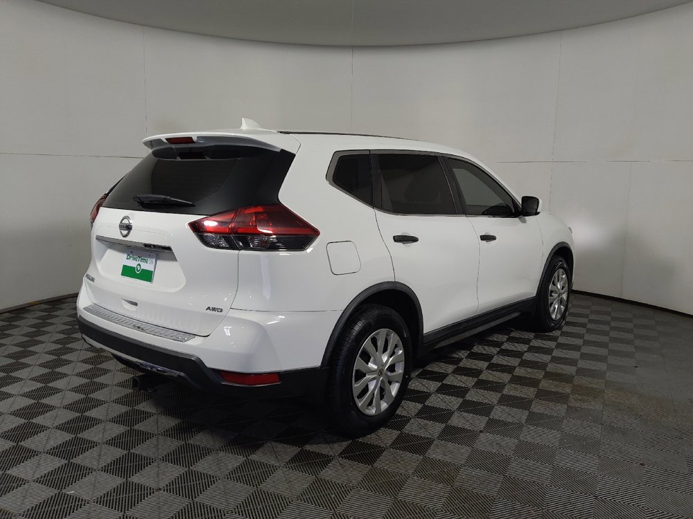 Used 2018 Nissan Rogue S AWD/4WD image 10