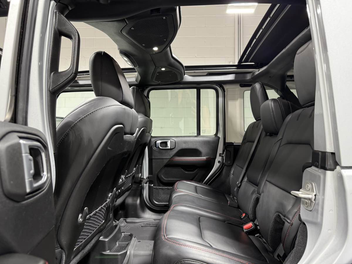 Used 2024 Jeep Wrangler Unlimited Rubicon image 23