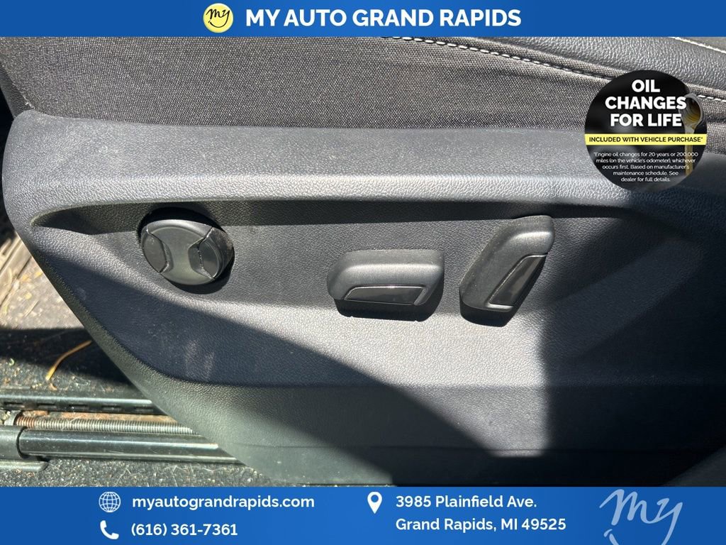 Used 2021 Volkswagen Atlas SE w/ Towing Package AWD/4WD image 6