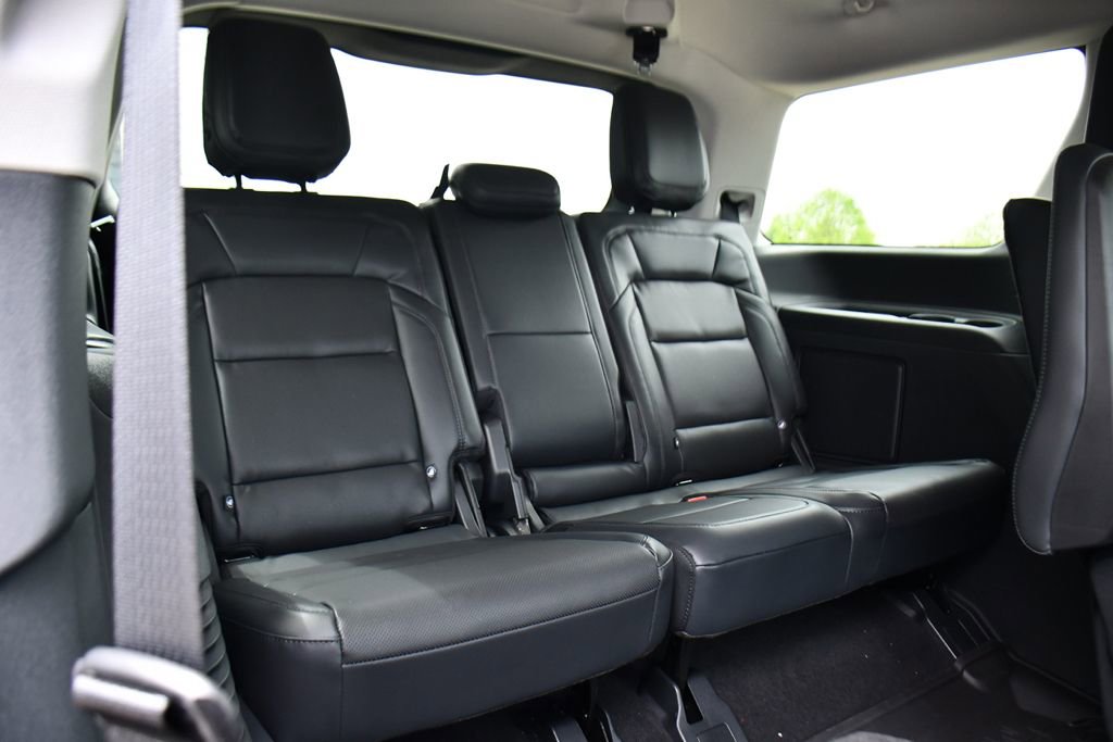 New 2026 Lincoln Navigator Premiere AWD/4WD image 19