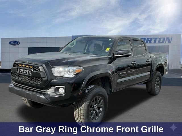 Used 2022 Toyota Tacoma SR5 w/ Technology Package AWD/4WD image 7