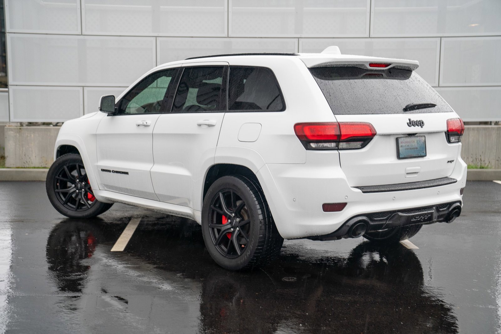 Used 2019 Jeep Grand Cherokee SRT image 3