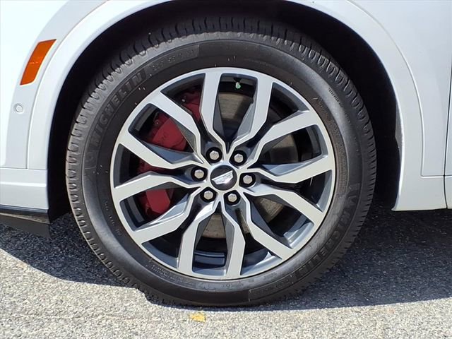 Used 2023 Cadillac XT6 Sport w/ Technology Package AWD/4WD image 10