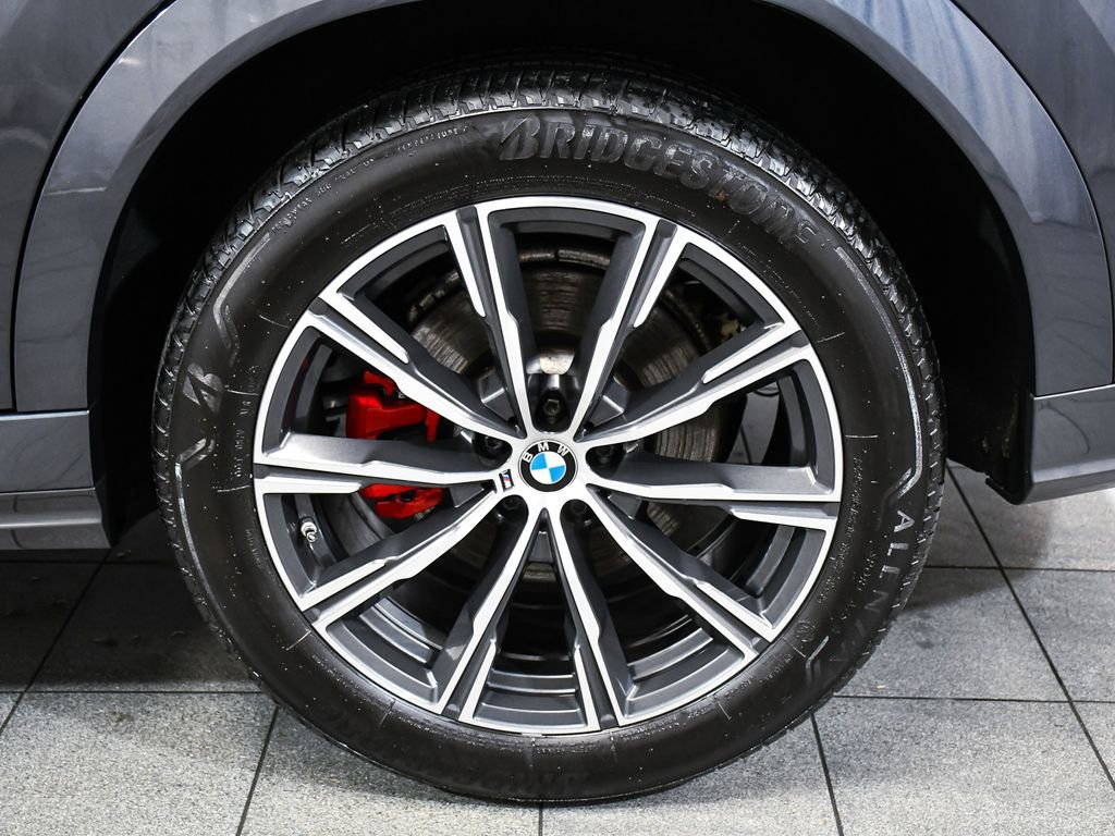 Used 2022 BMW X6 xDrive40i w/ Executive Package image 8
