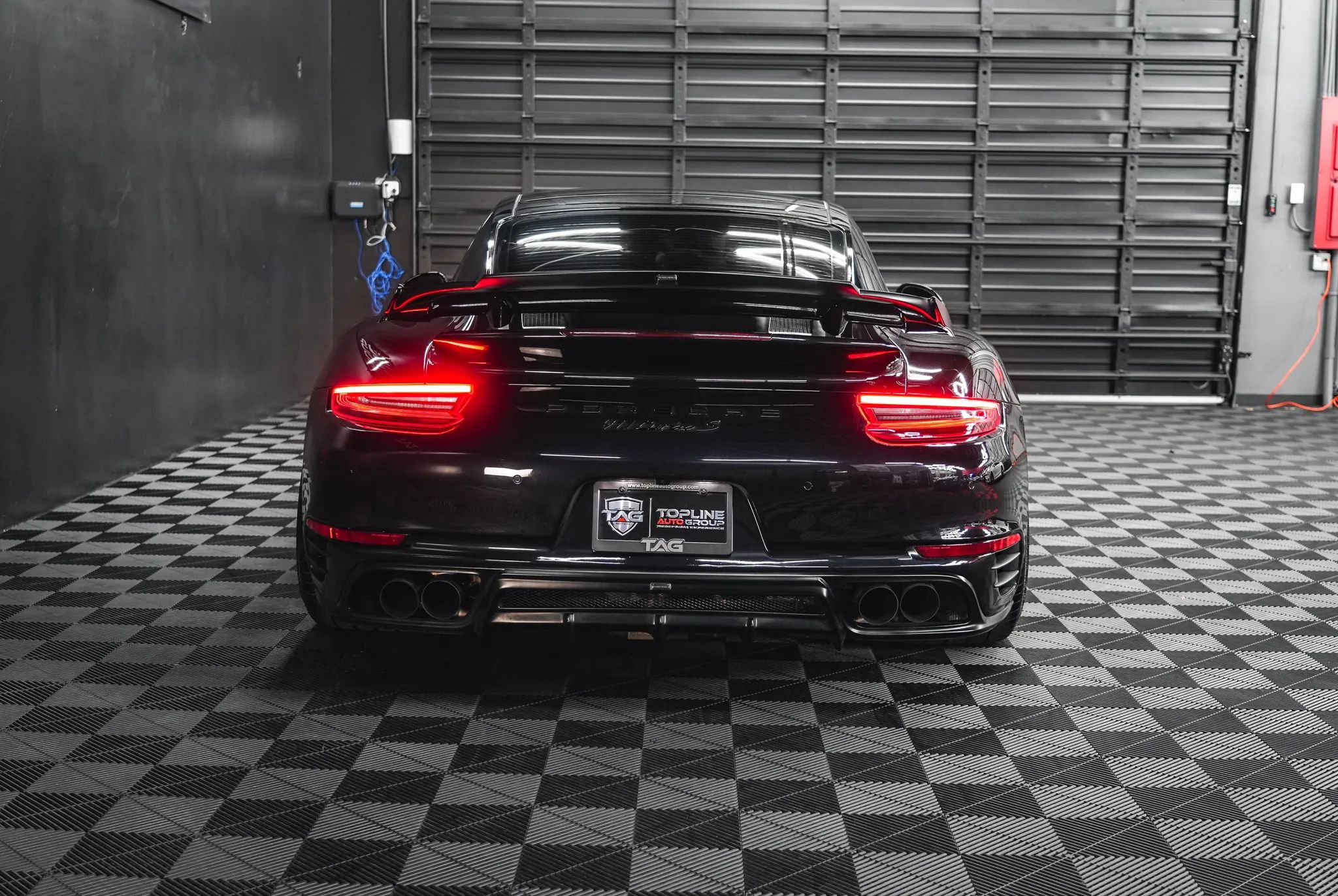 Used 2015 Porsche 911 Turbo S AWD/4WD image 28