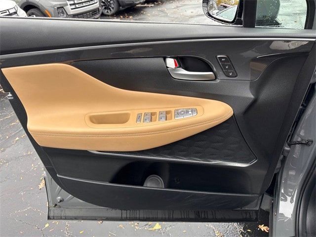 Used 2023 Hyundai Santa Fe Calligraphy image 12