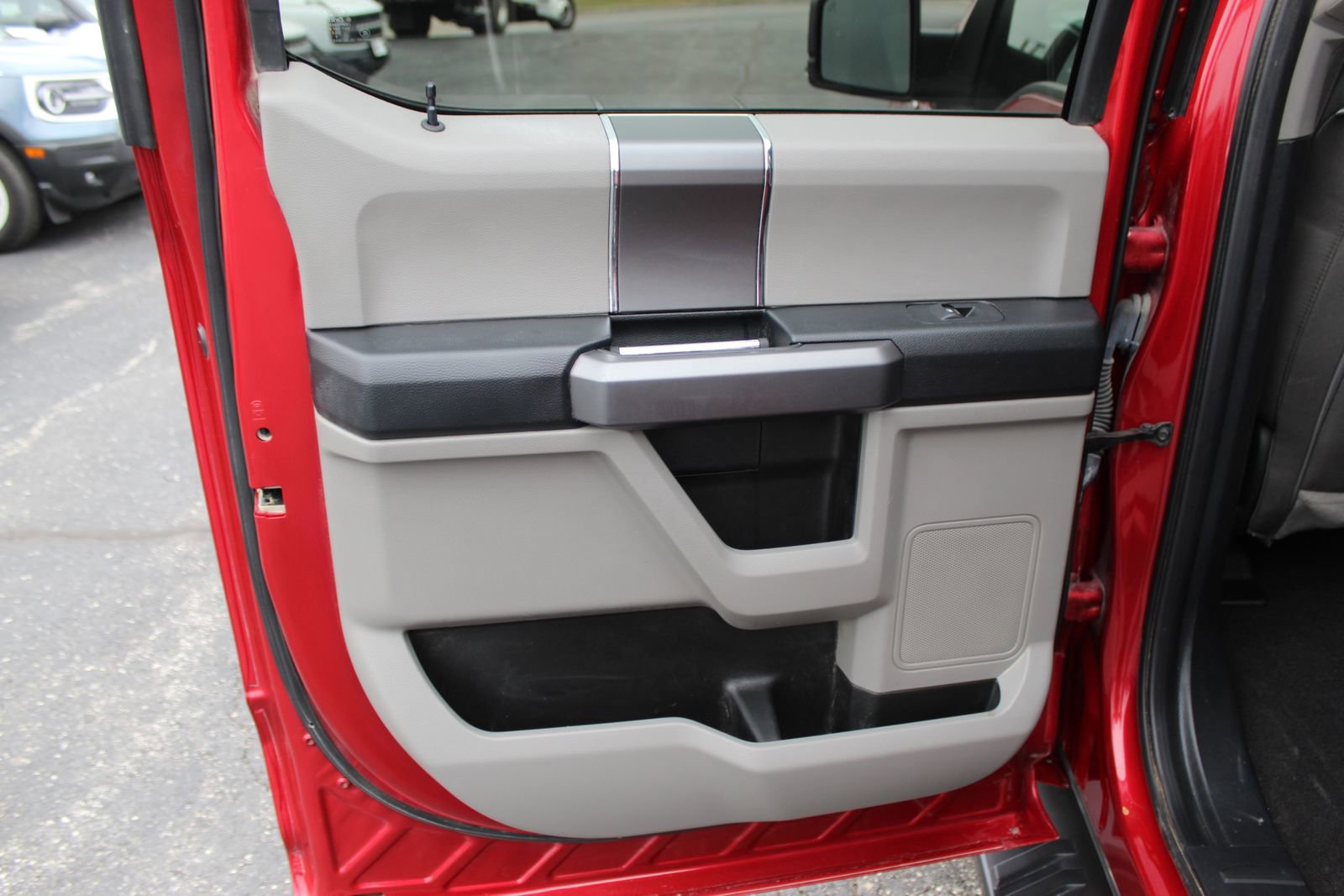 Used 2020 Ford F150 XLT w/ Equipment Group 302A Luxury image 19