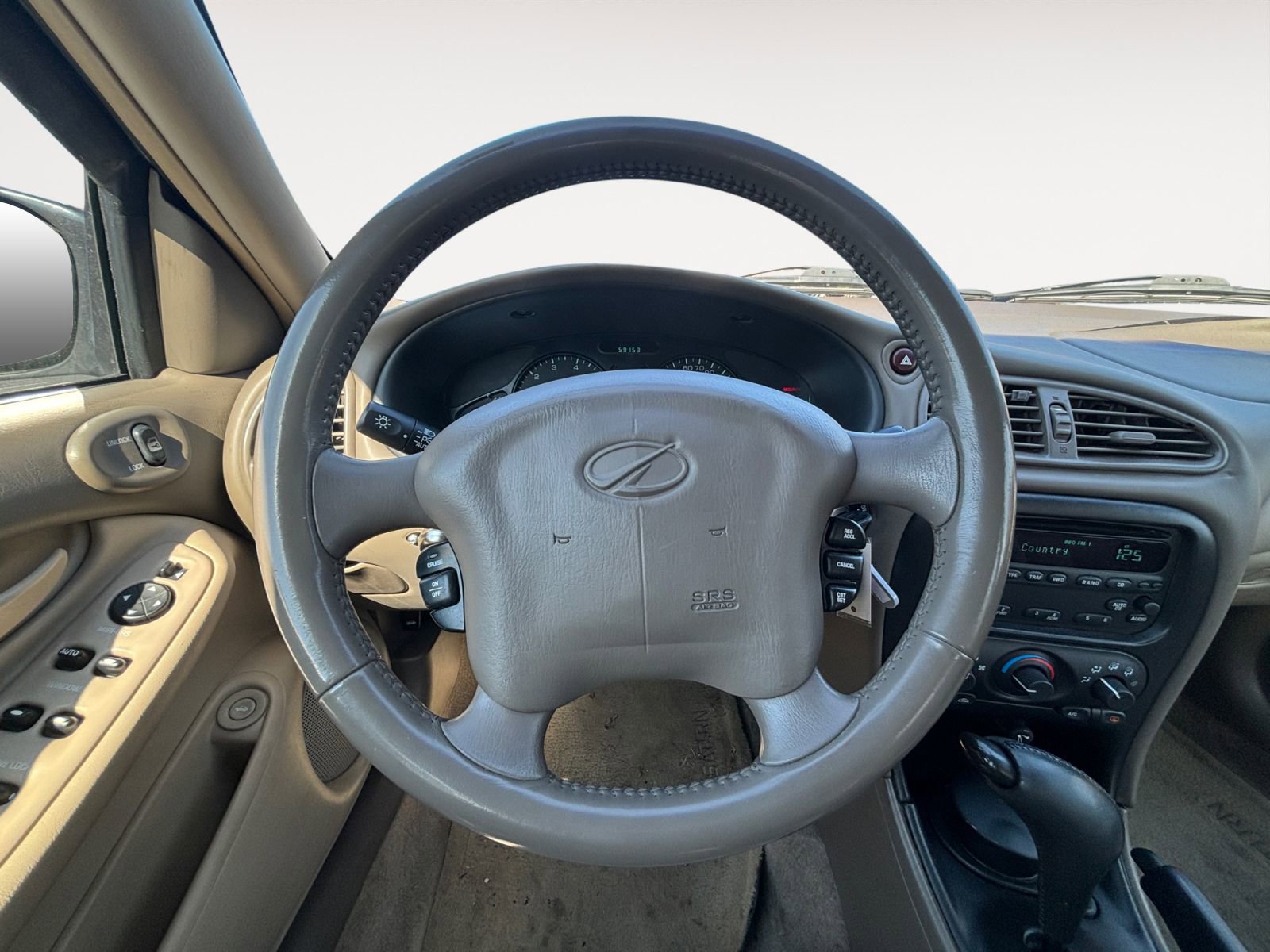 Used 2004 Oldsmobile Alero GL image 12