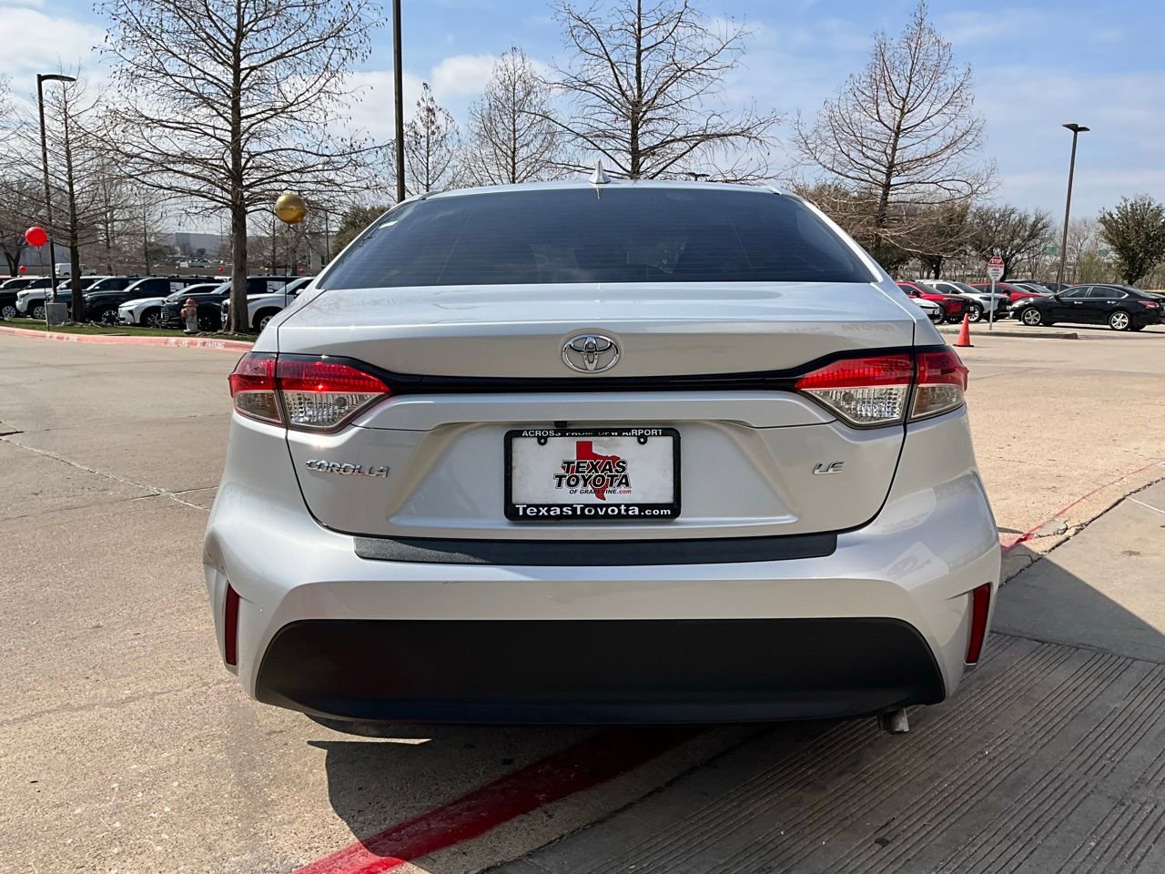 Used 2024 Toyota Corolla LE image 7