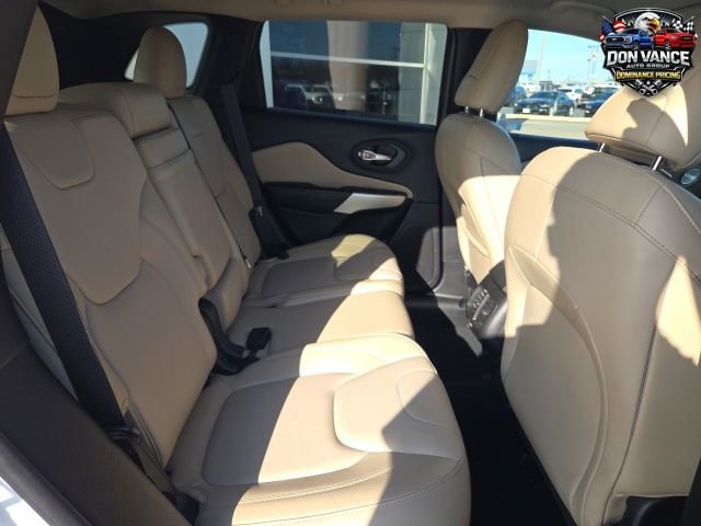Used 2018 Jeep Cherokee Limited FWD image 27