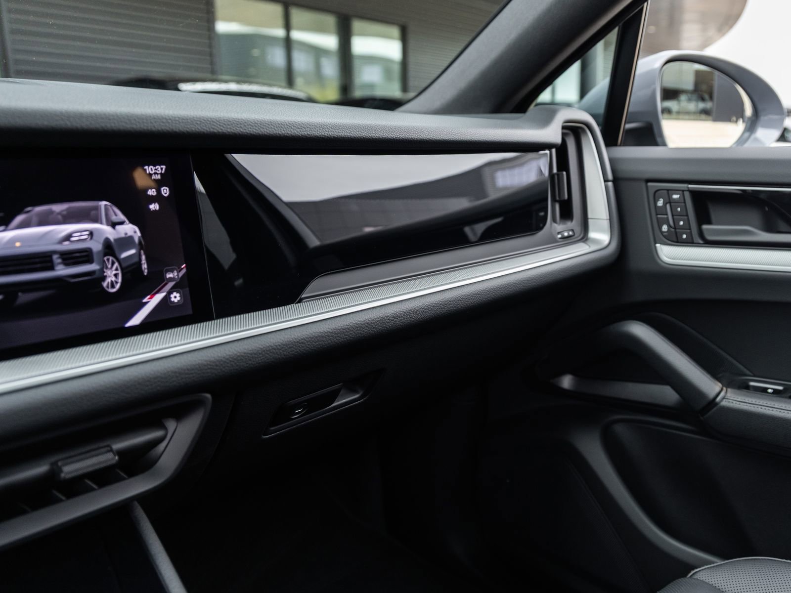 New 2026 Porsche Cayenne Coupe image 33