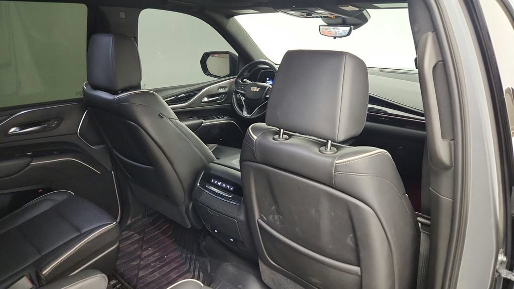 Used 2021 Cadillac Escalade Sport w/ LPO, ONYX Package AWD/4WD image 39