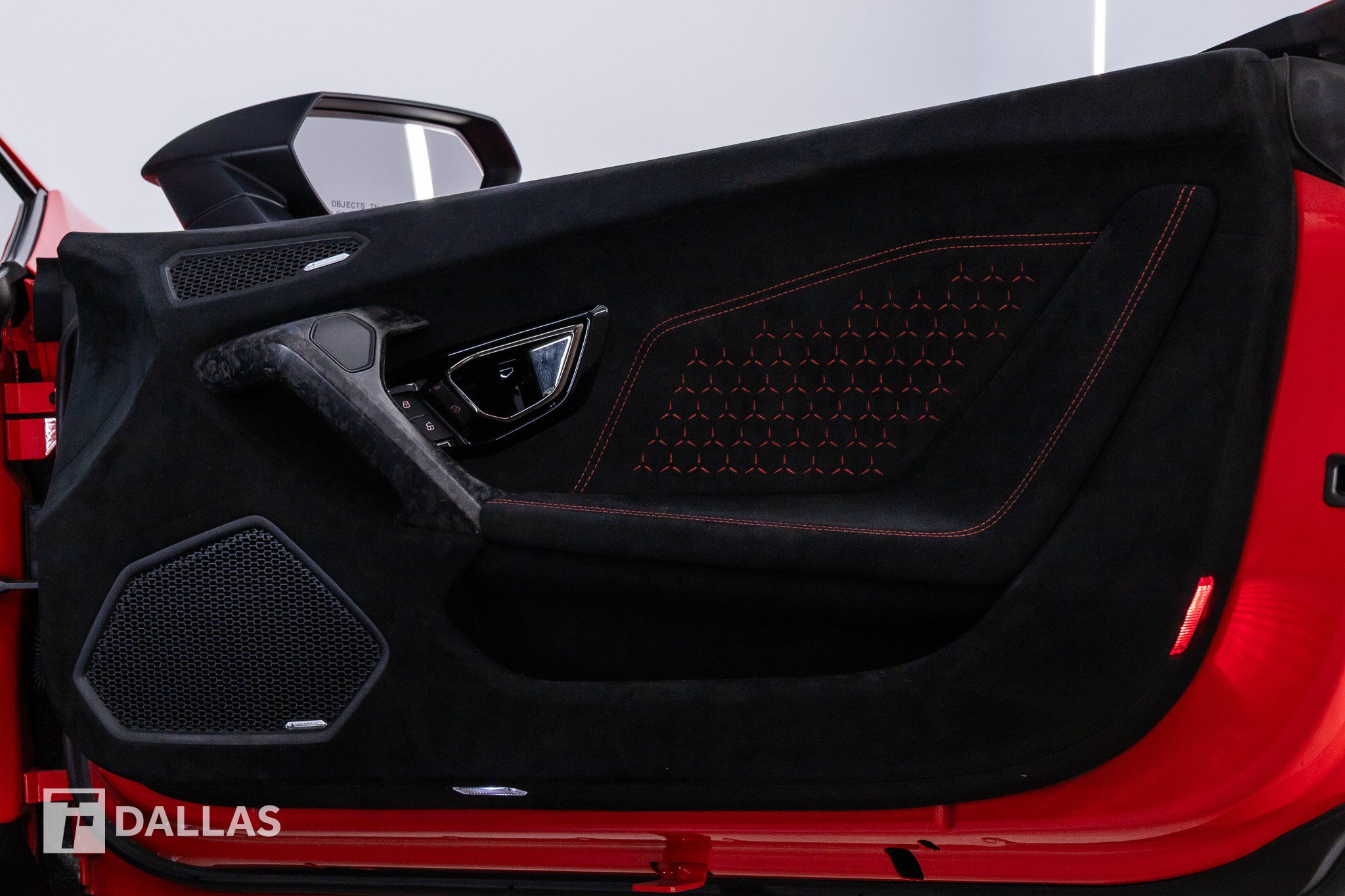 Used 2018 Lamborghini Huracan Performante AWD/4WD image 40