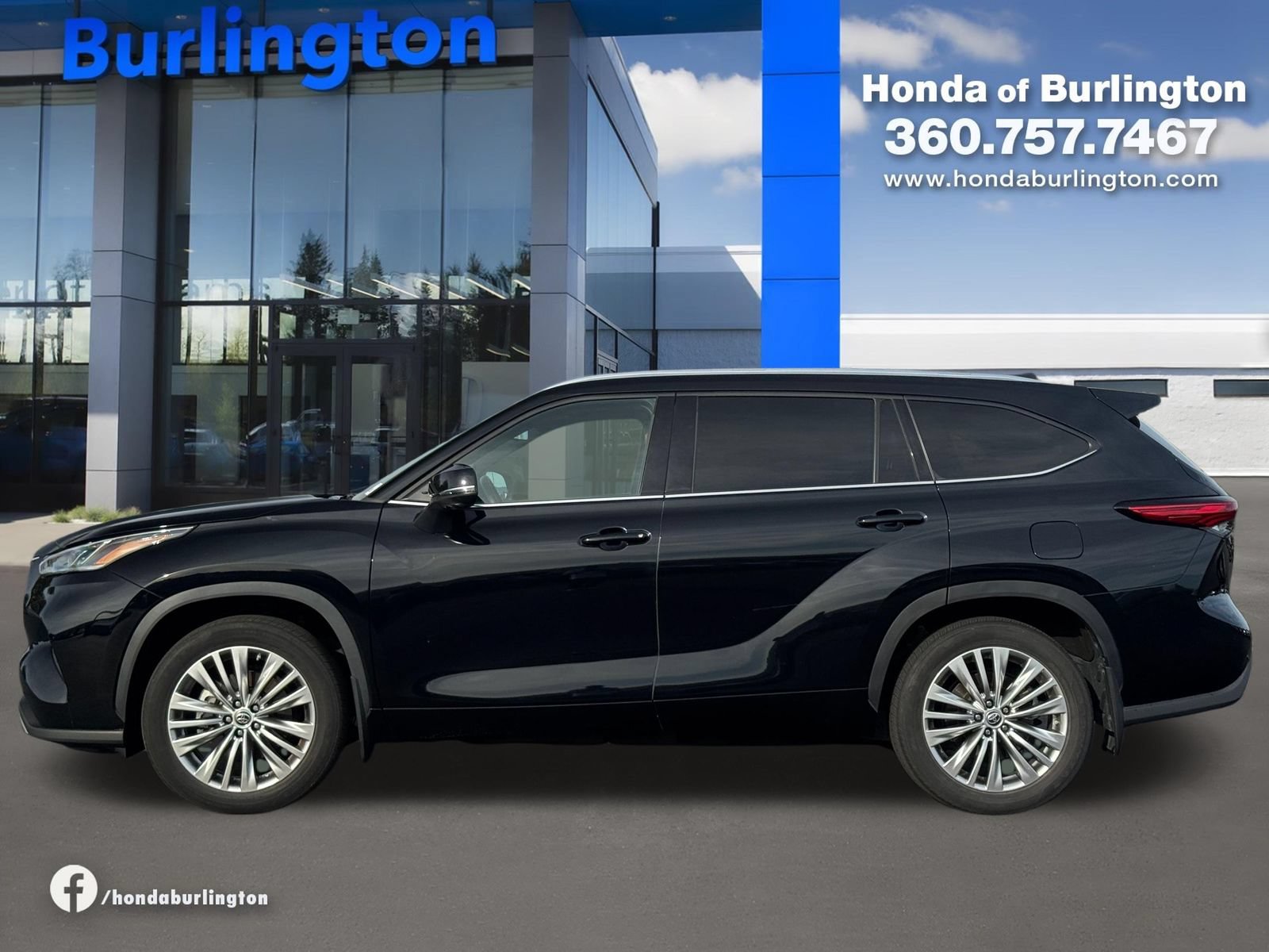 Used 2023 Toyota Highlander Platinum AWD/4WD image 3