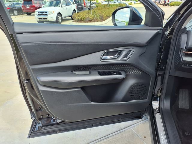 Used 2023 Nissan Ariya FWD image 15