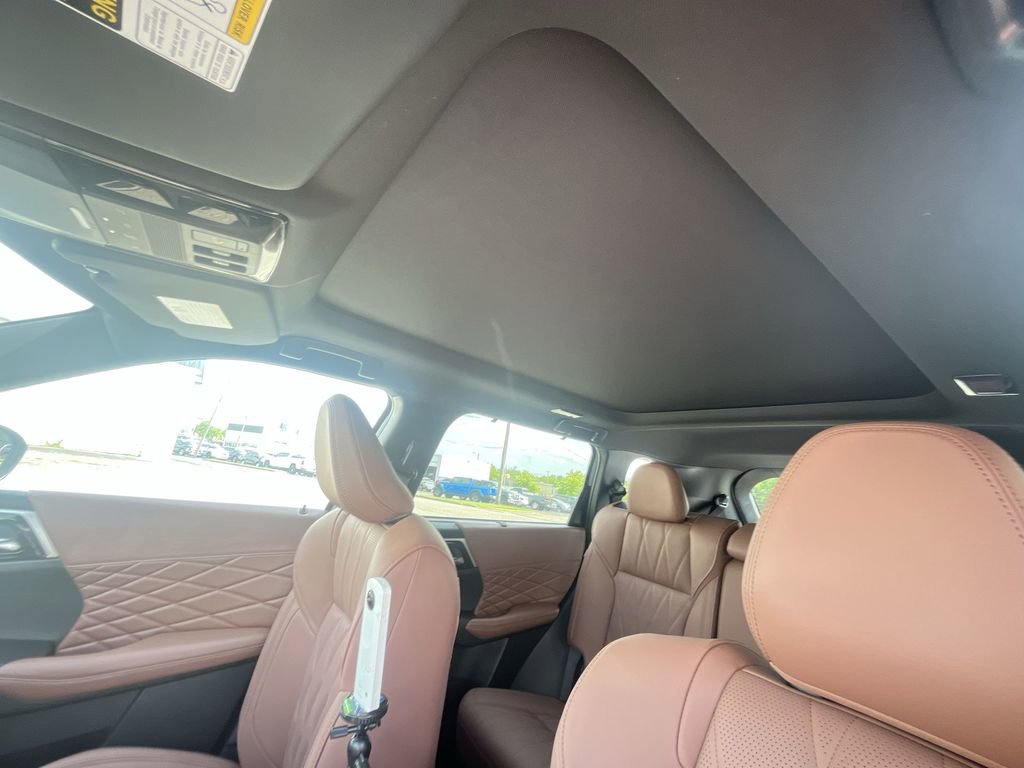 New 2025 Mitsubishi Outlander SEL image 22