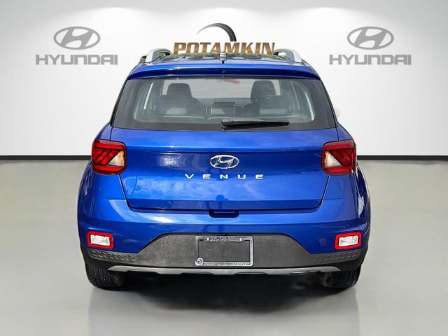Certified 2024 Hyundai Venue Limited image 6