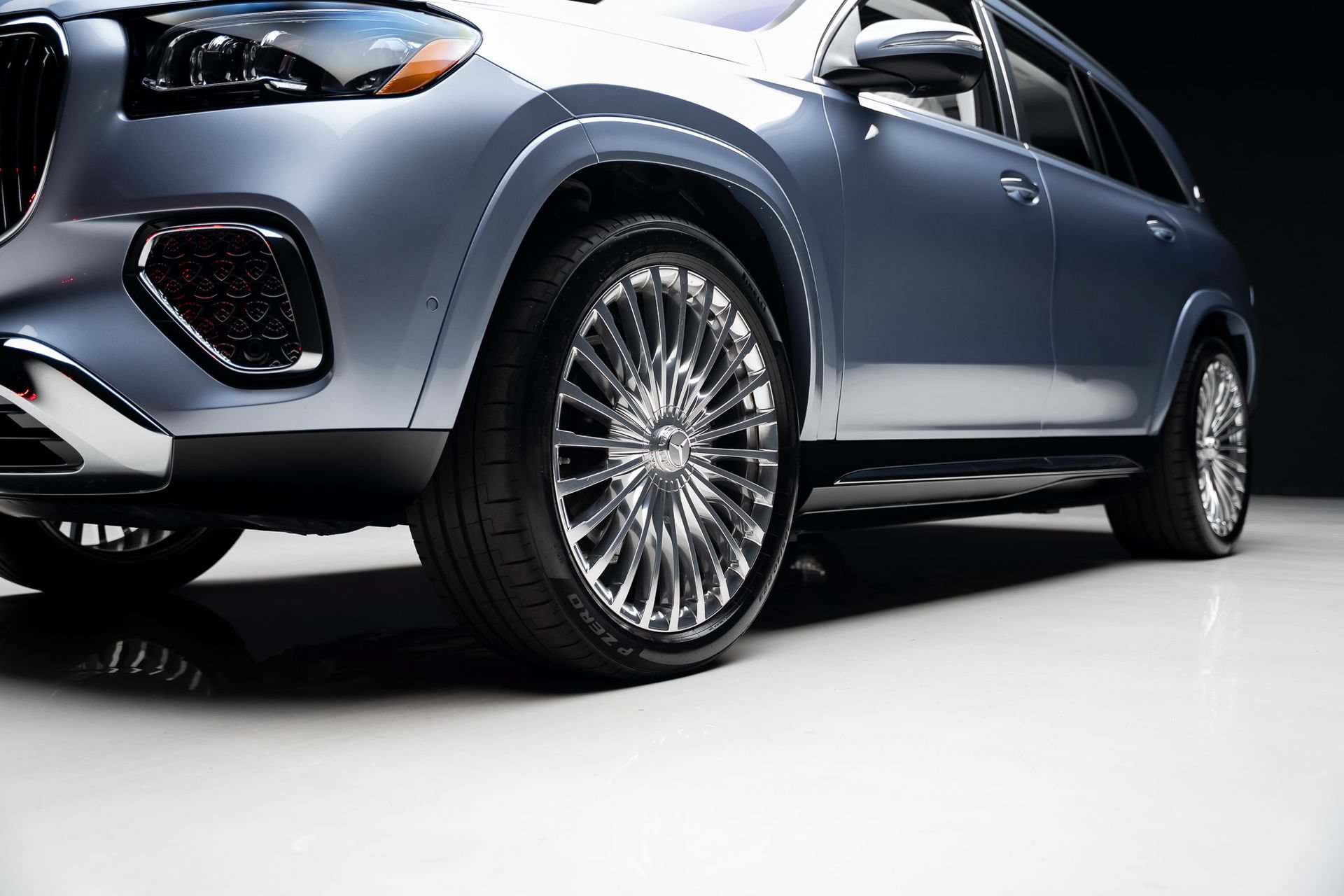 Used 2025 Mercedes-Benz Maybach GLS 600 4MATIC image 85