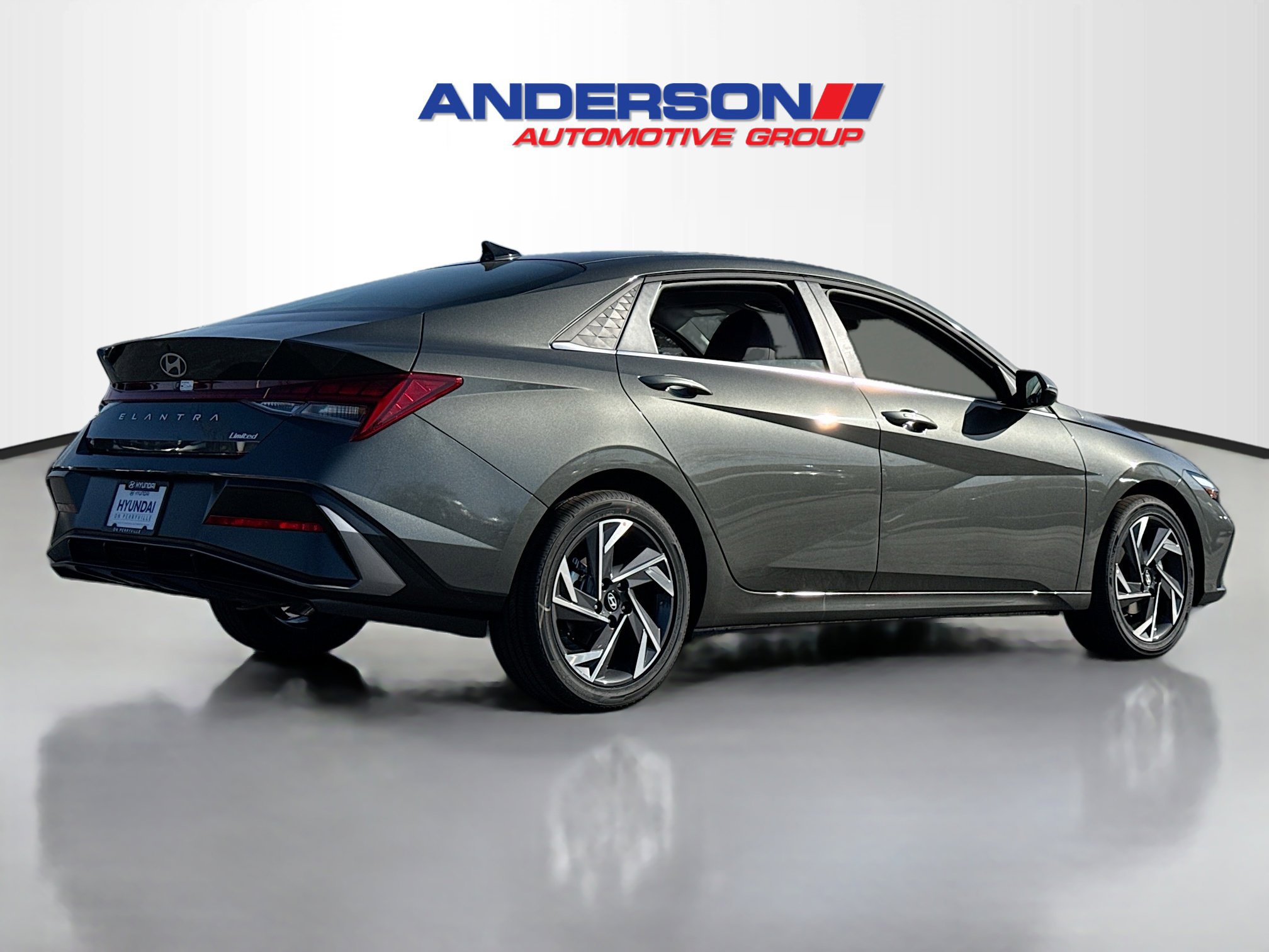 New 2026 Hyundai Elantra Limited FWD image 2
