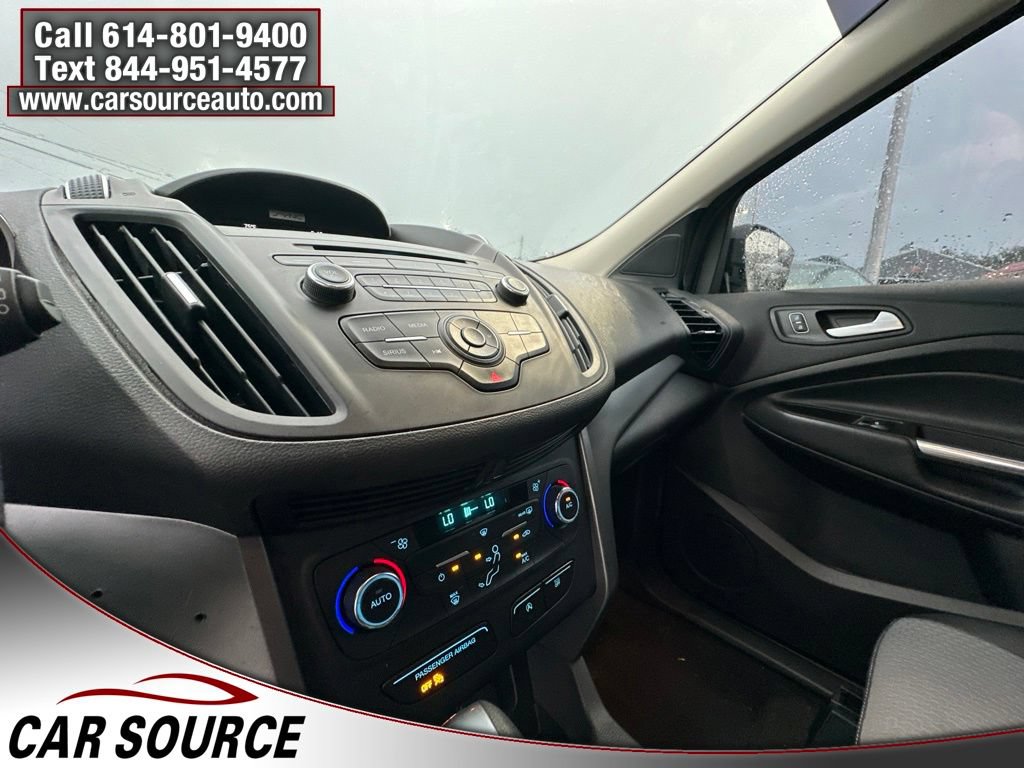 Used 2017 Ford Escape SE AWD/4WD image 17