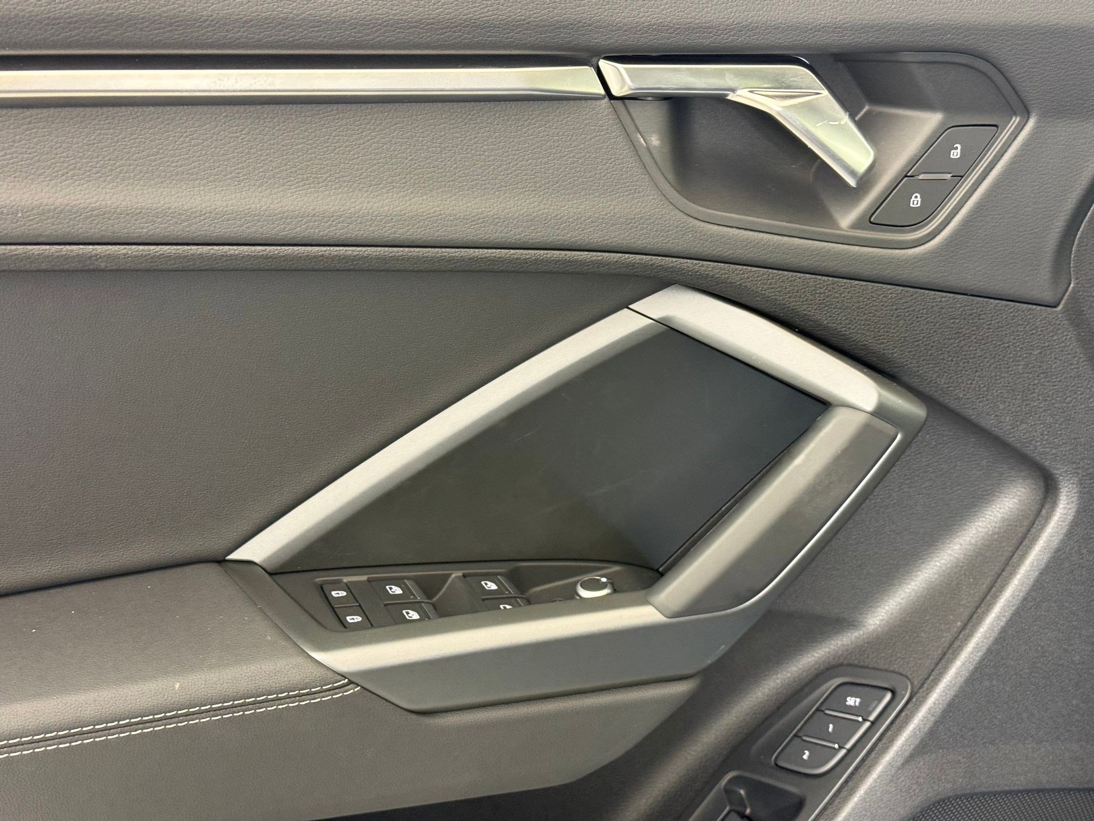 New 2025 Audi Q3 2.0T Premium image 14