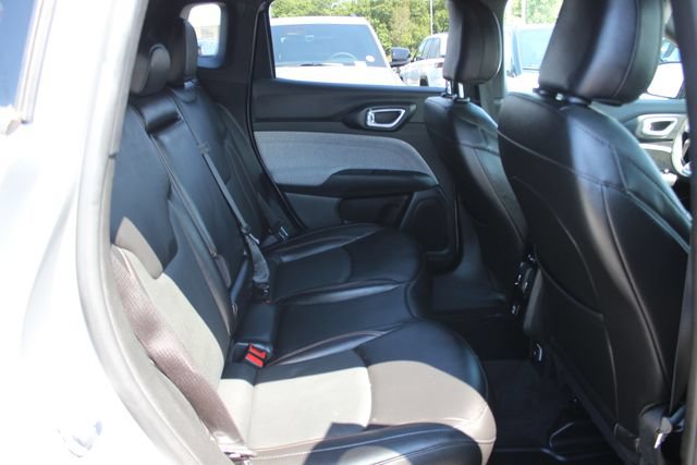 Used 2023 Jeep Compass Latitude AWD/4WD image 30