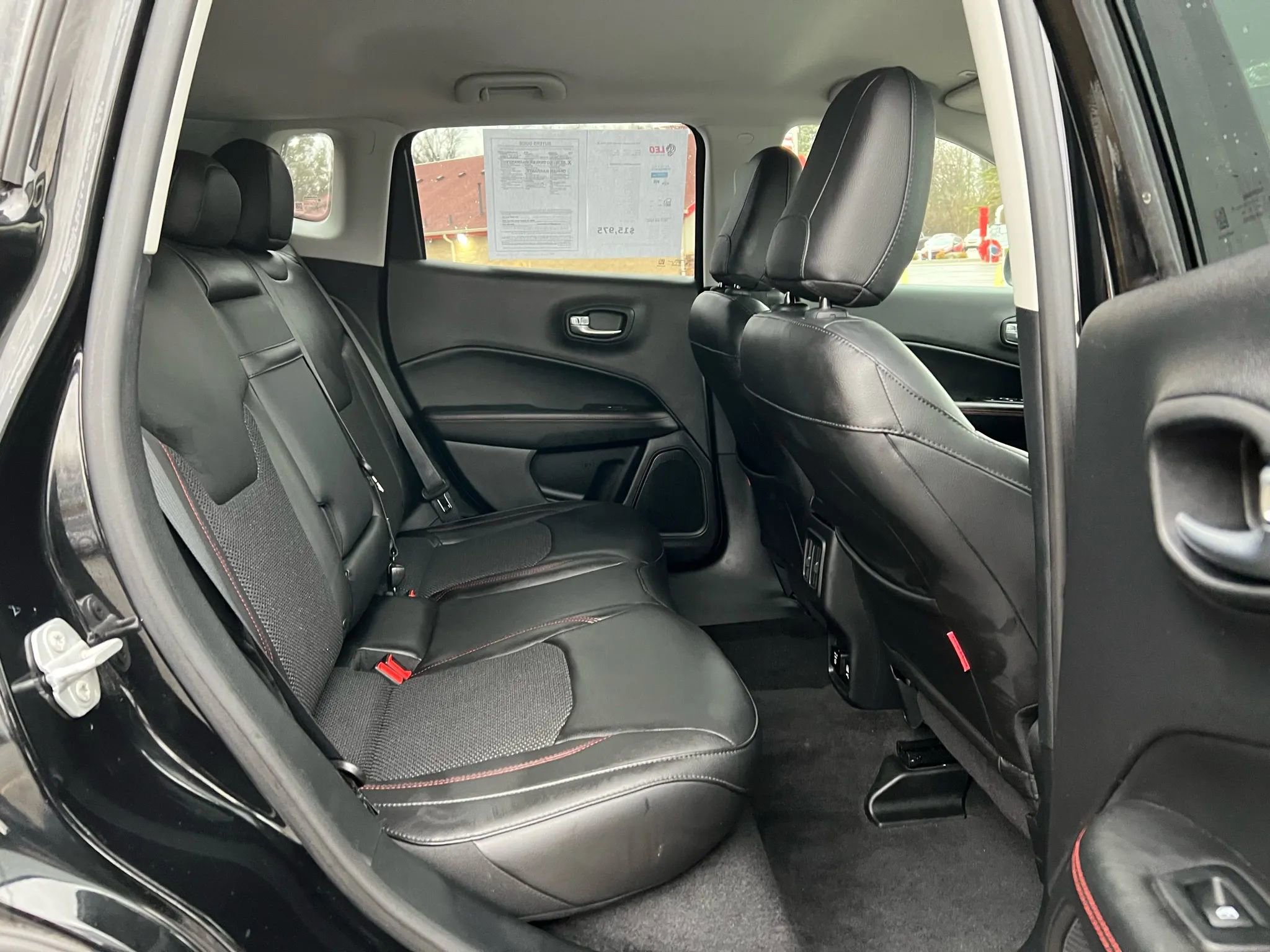 Used 2018 Jeep Compass Trailhawk w/ Cold Weather Group image 18