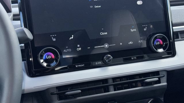 New 2026 Subaru Solterra AWD/4WD image 16