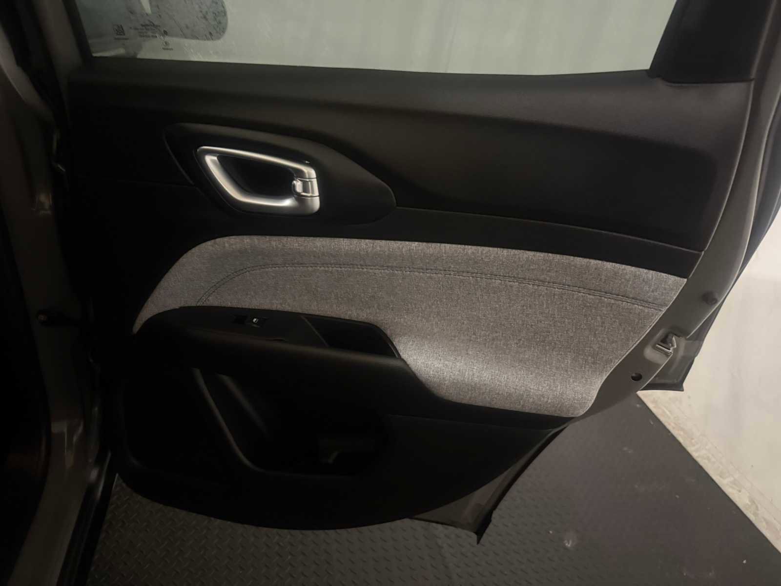 Used 2023 Jeep Compass Latitude image 26