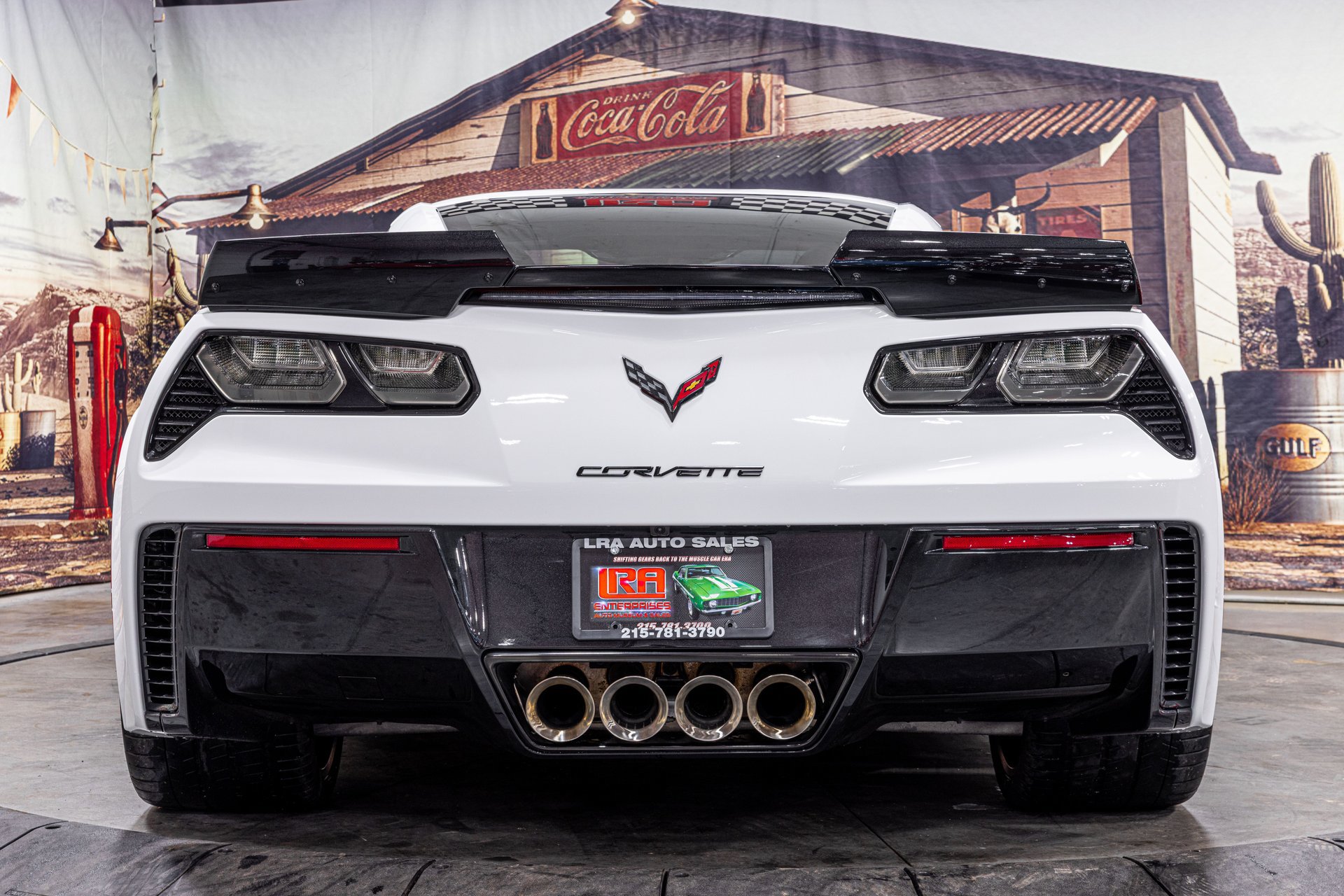 Used 2016 Chevrolet Corvette Z06 w/ 3LZ Preferred Equipment Group RWD image 7