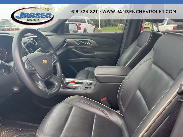 Used 2023 Chevrolet Traverse Premier FWD image 11