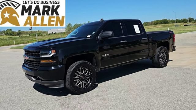 Used 2018 Chevrolet Silverado 1500 Custom w/ Texas Edition AWD/4WD image 4