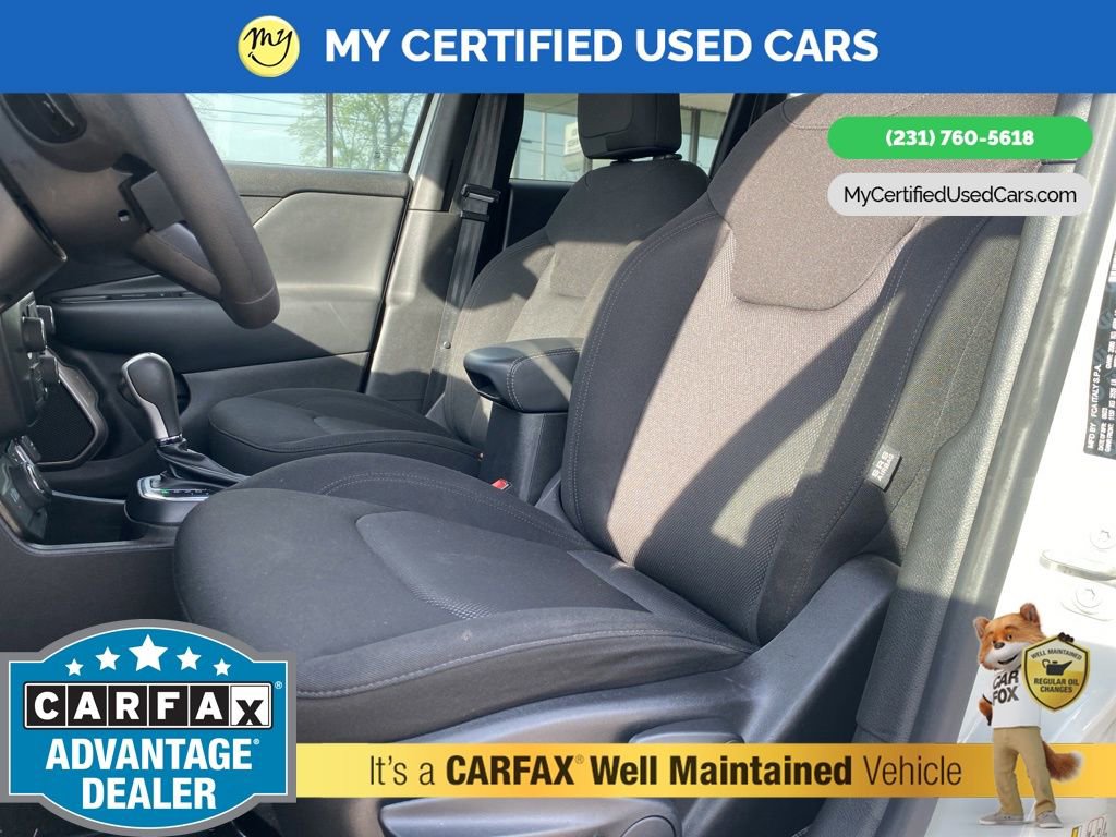 Used 2023 Jeep Renegade Latitude AWD/4WD image 14