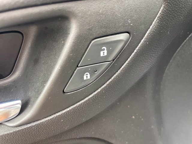 Used 2019 Chevrolet Equinox LT FWD image 11