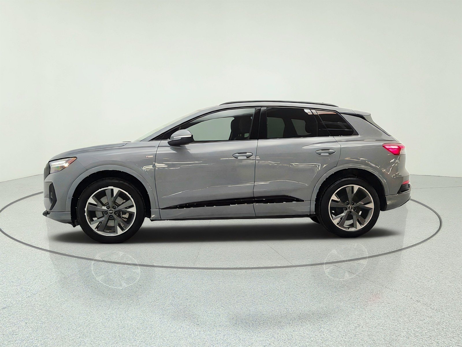 Used 2023 Audi Q4 e-tron Prestige w/ Black Optic Package AWD/4WD image 8