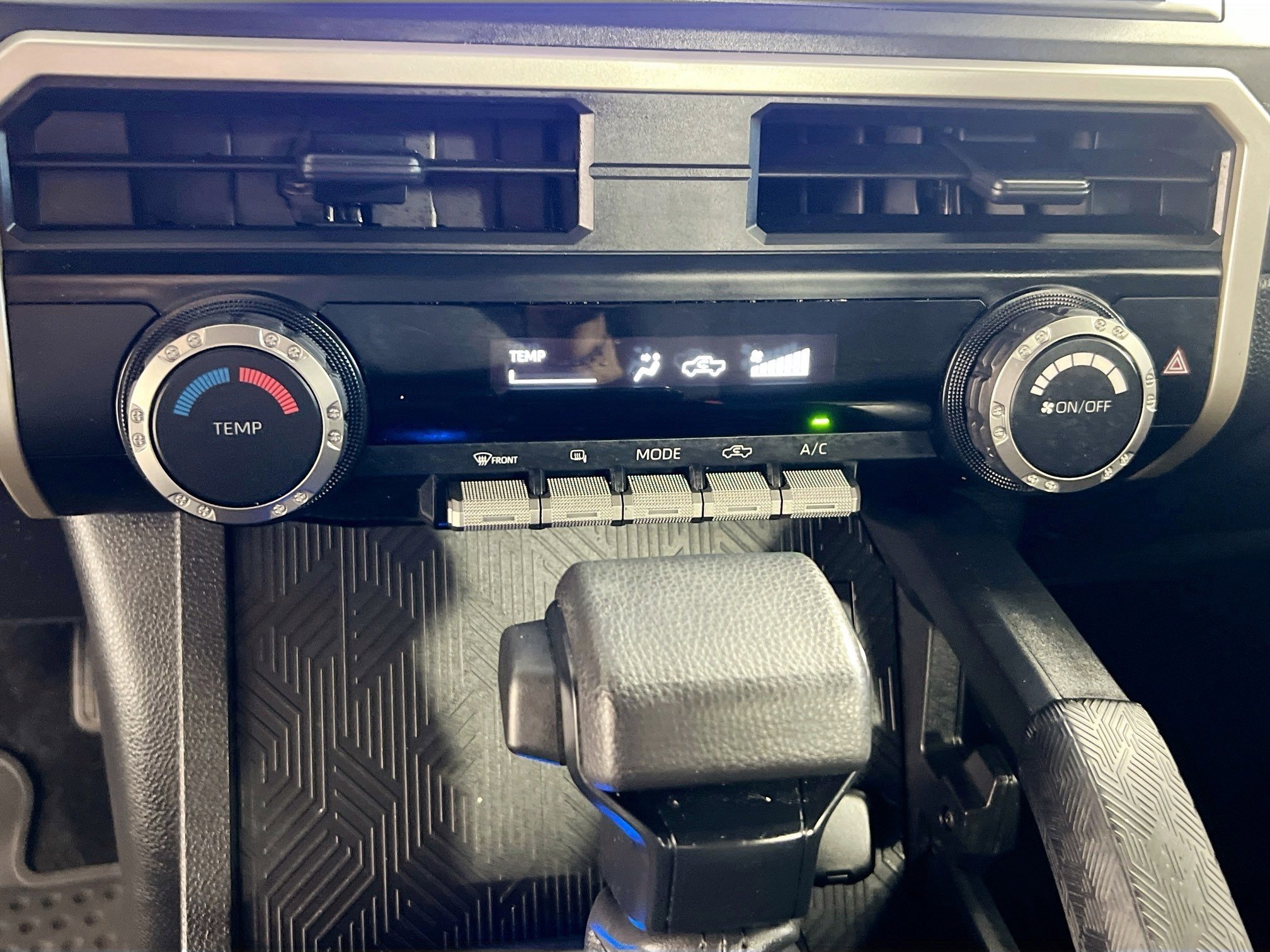 Used 2025 Toyota Tacoma SR w/ SR Upgrade Package image 27