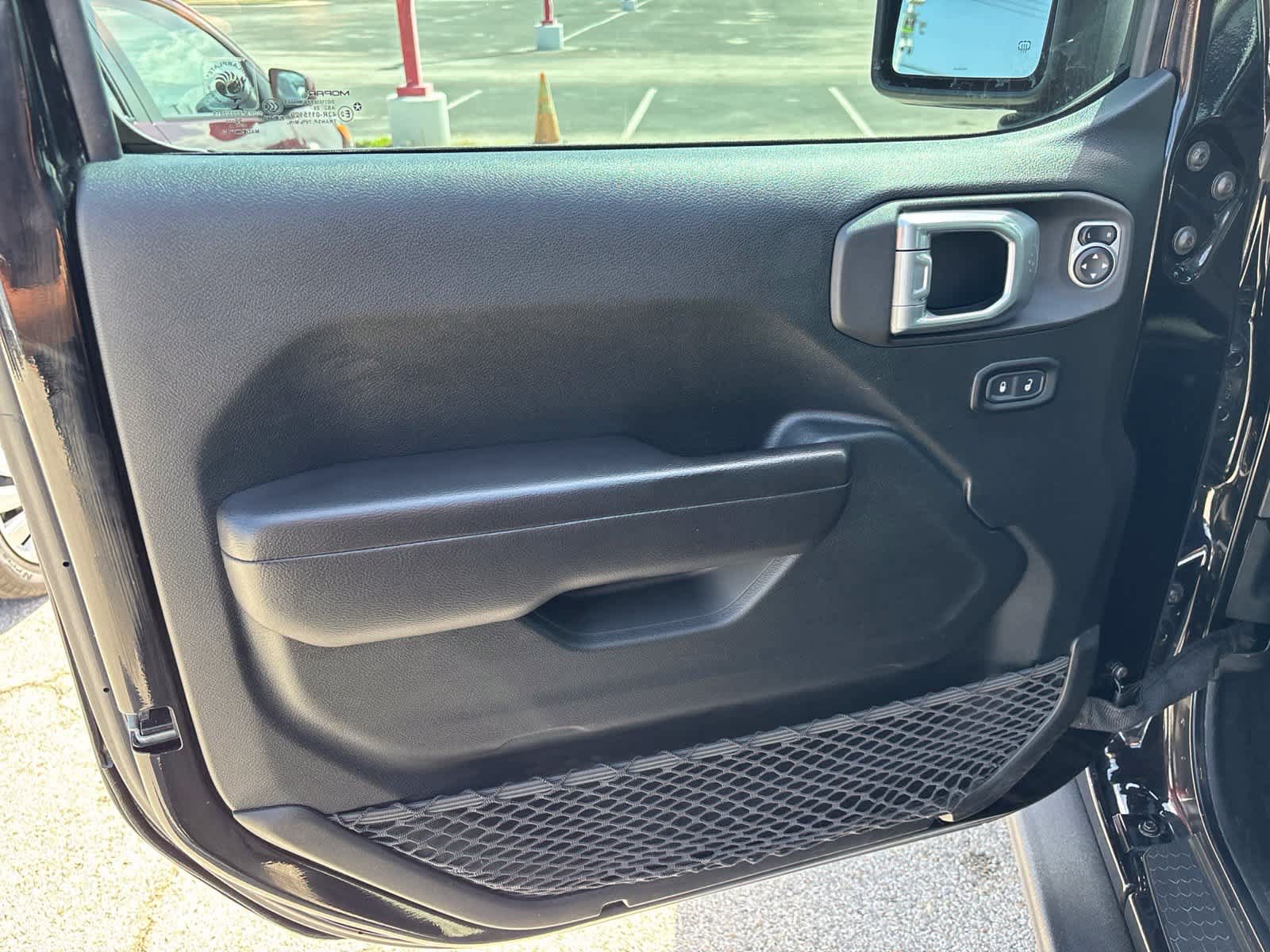 Used 2021 Jeep Wrangler Sport AWD/4WD image 6